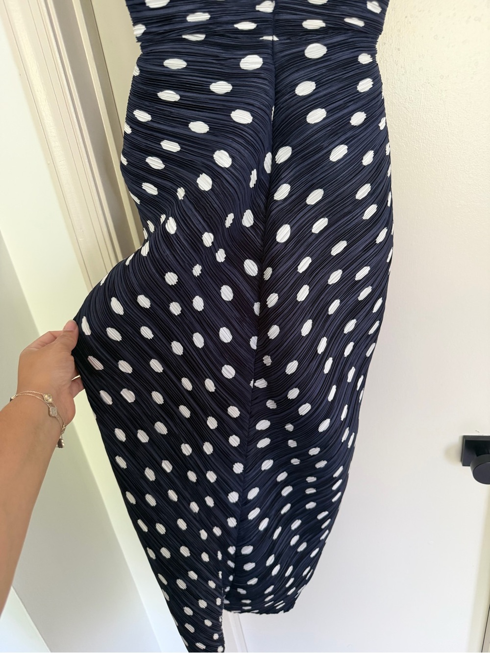 Cult Gaia Aira Navy Polka Dot Twist-Front Cutout Midi Dress Size 0 - Picture 13 of 13